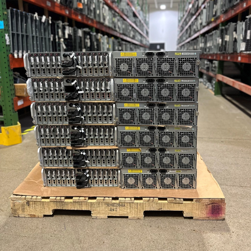 12 台の安価なサーバーが必要ですか? Rhino Technology の倉庫特売品をご覧ください!